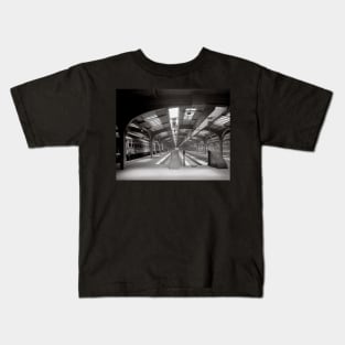 Chicago Train Station, 1920. Vintage Photo Kids T-Shirt